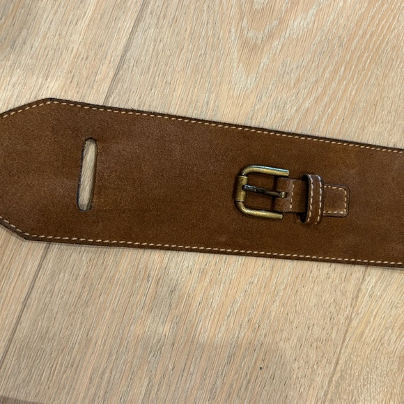 CLUB MONACO WIDE LEATHER BELT - Picture 7 of 7
